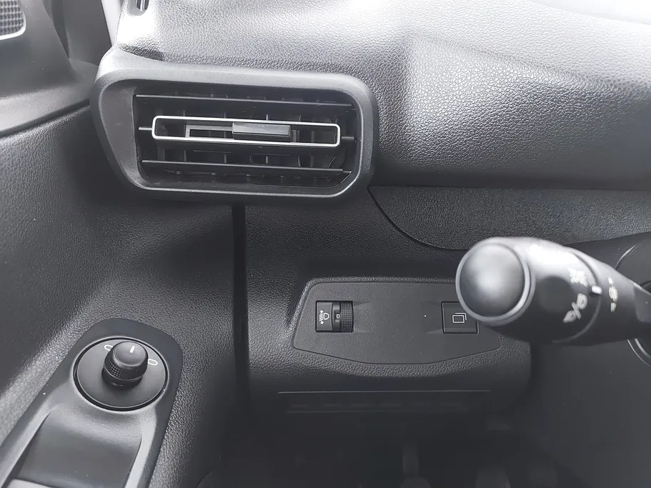 2025 Peugeot Partner Short van 