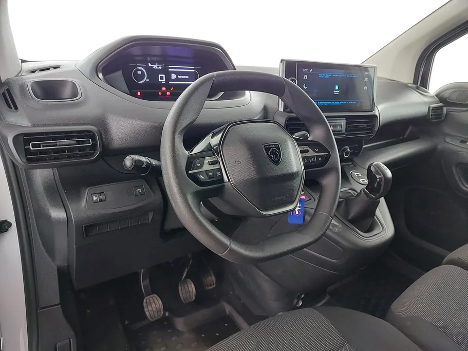 2025 Peugeot Partner Short van 