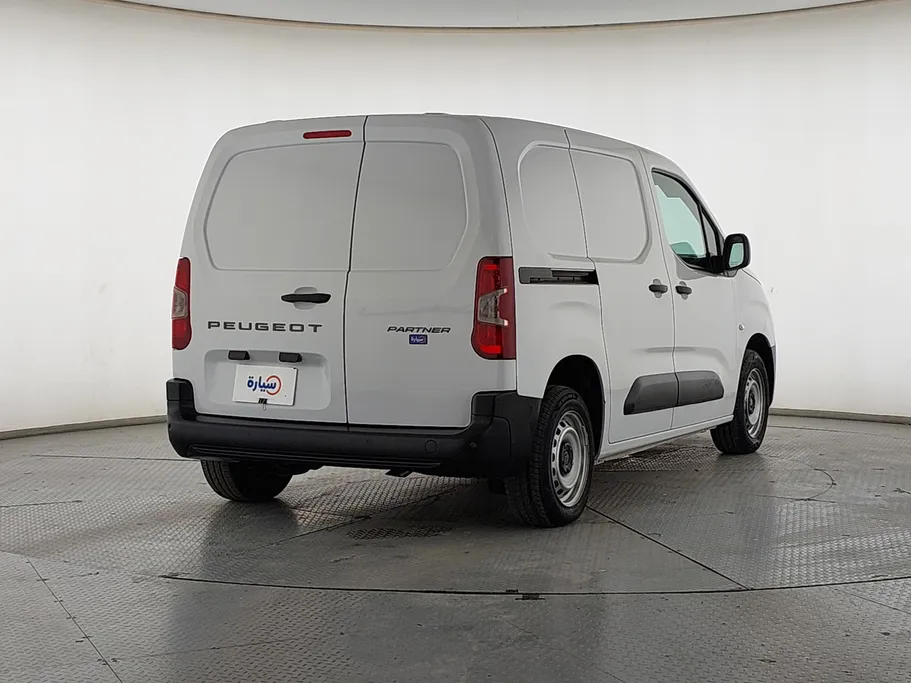 2025 Peugeot Partner Short van 