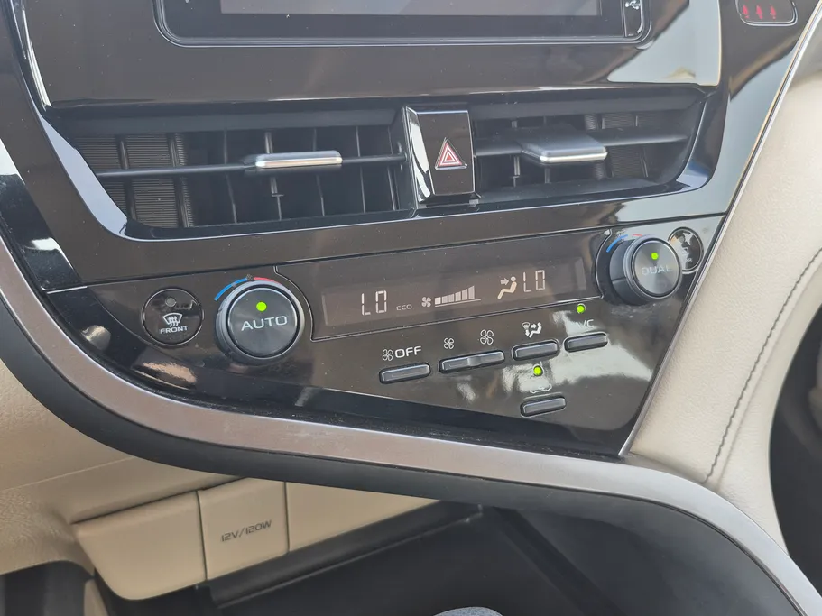 2023 Toyota Camry  LE HEV 