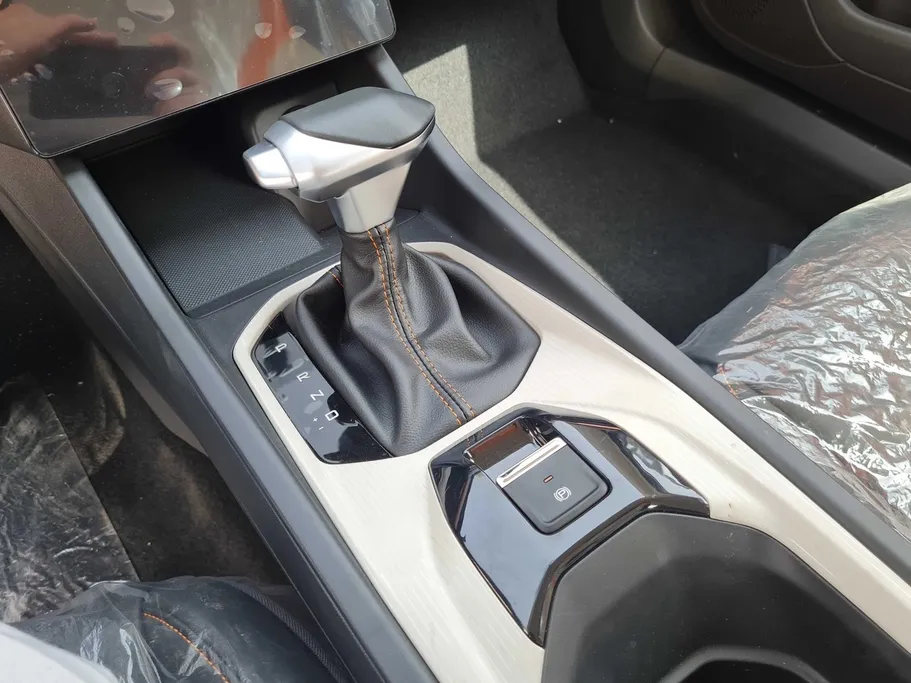 دونج فينج شاين E1 2026 