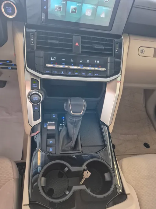 تويوتا لاندكروزر GXR1 2024 