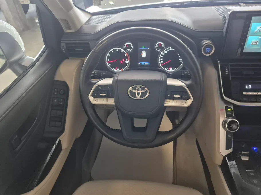 2024 Toyota Land Cruiser GXR 
