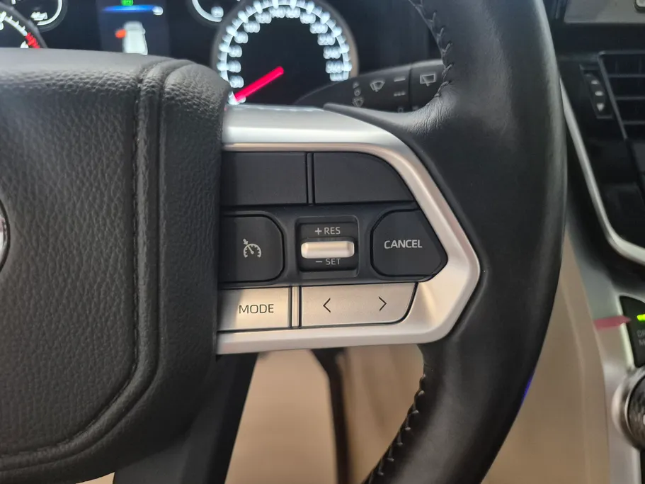 2024 Toyota Land Cruiser GXR 