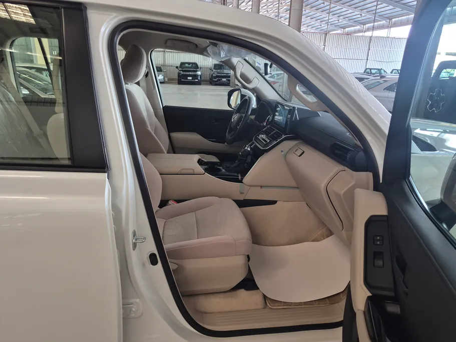 2024 Toyota Land Cruiser GXR 