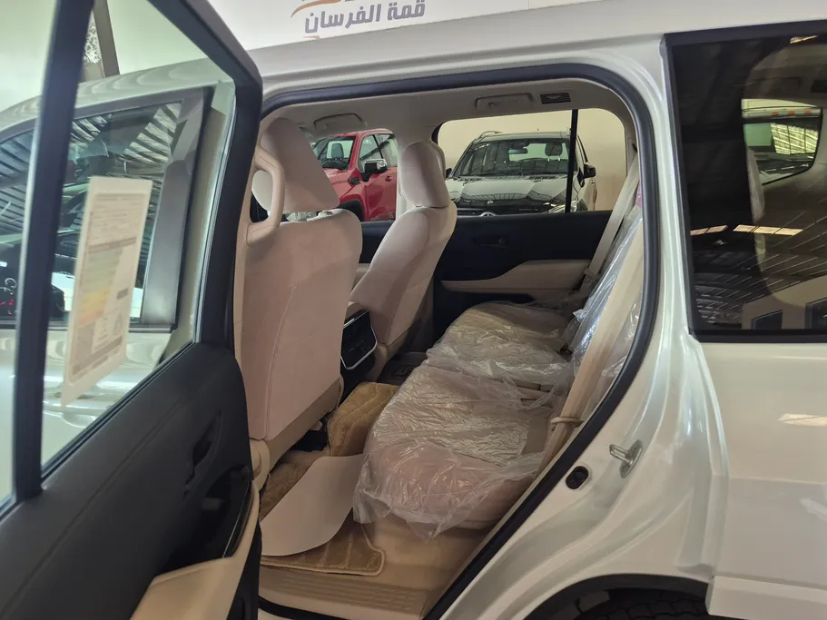 2024 Toyota Land Cruiser GXR 