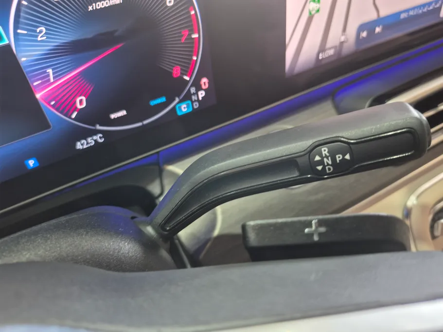 2025 Mercedes V300  