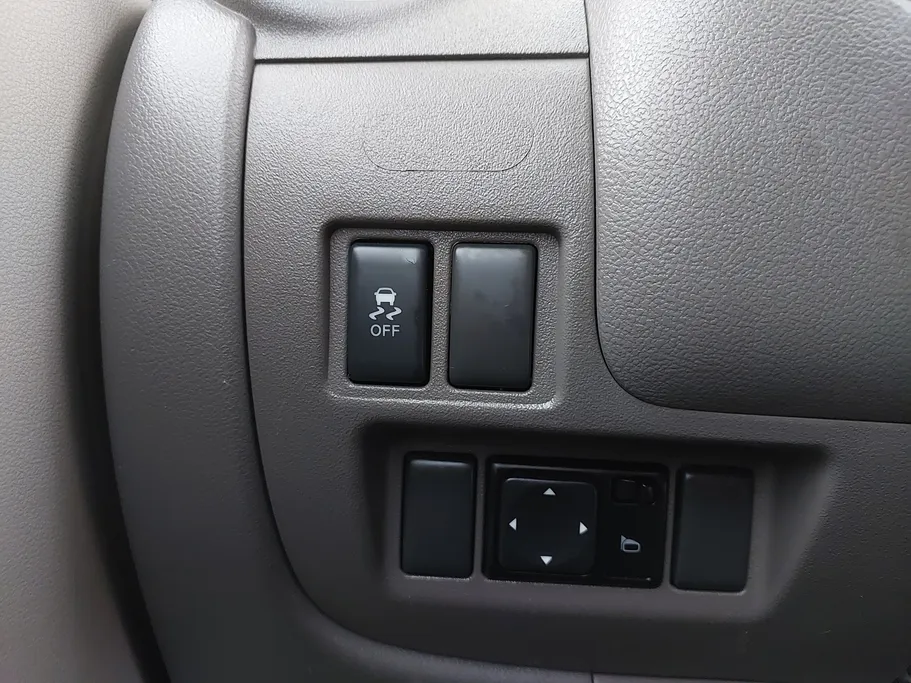 2024 Nissan Sunny SV Comfort 