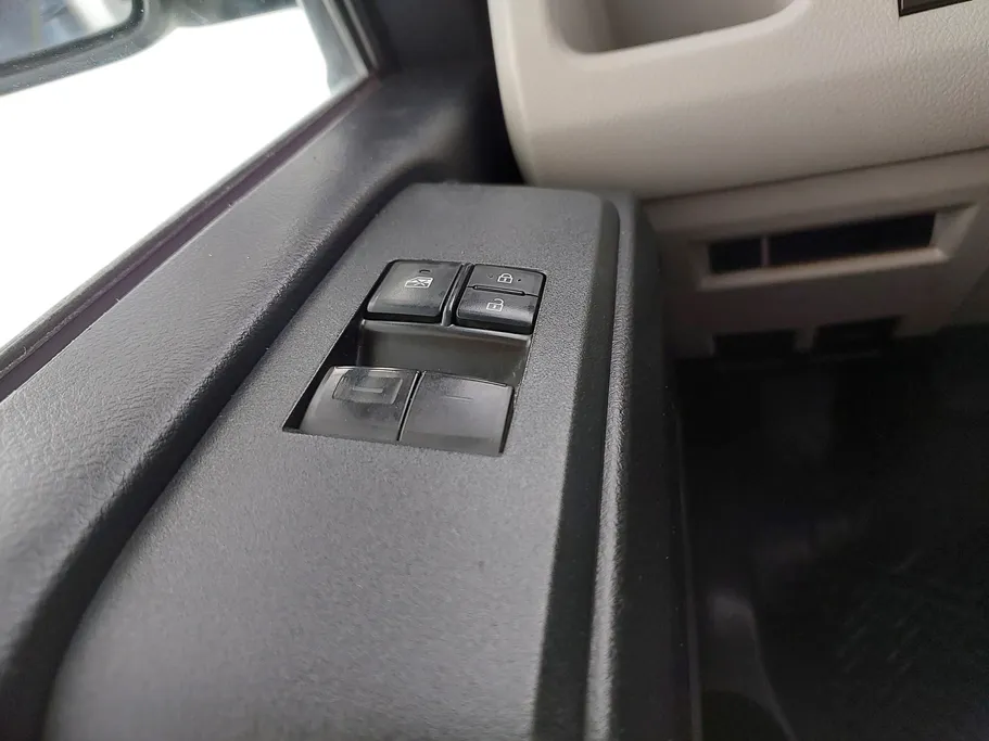 2023 Toyota Haice cargo van 