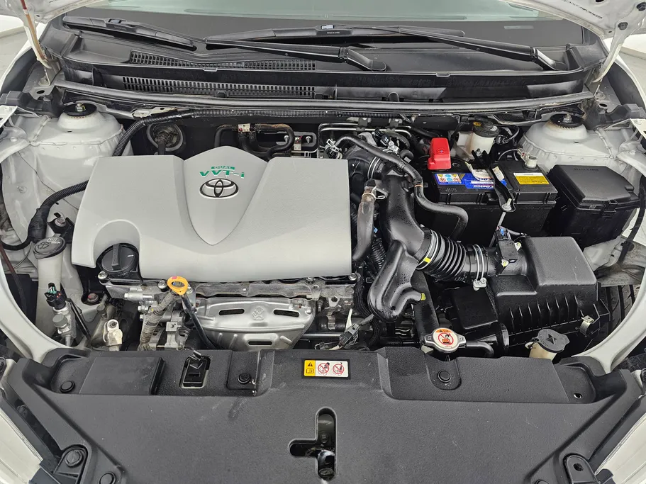 2022 Toyota Yaris  Y 