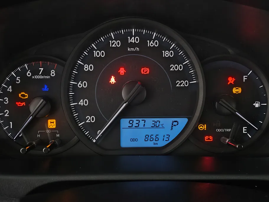 2022 Toyota Yaris  Y 