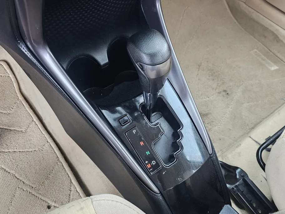 2022 Toyota Yaris  Y 