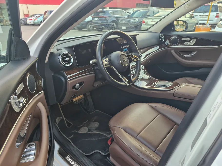 2023 Mercedes E 200 