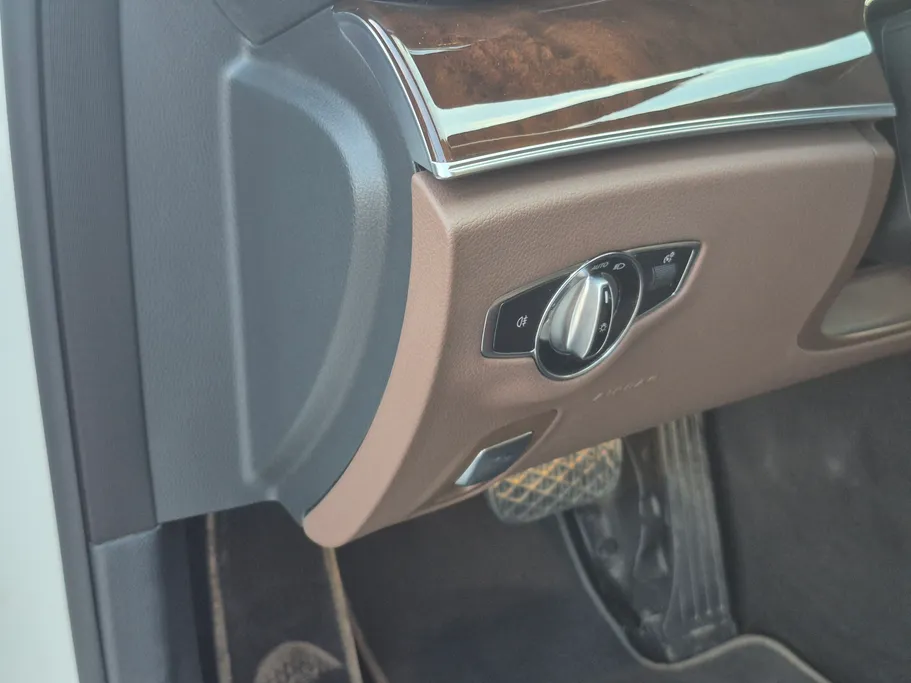 2023 Mercedes E 200 