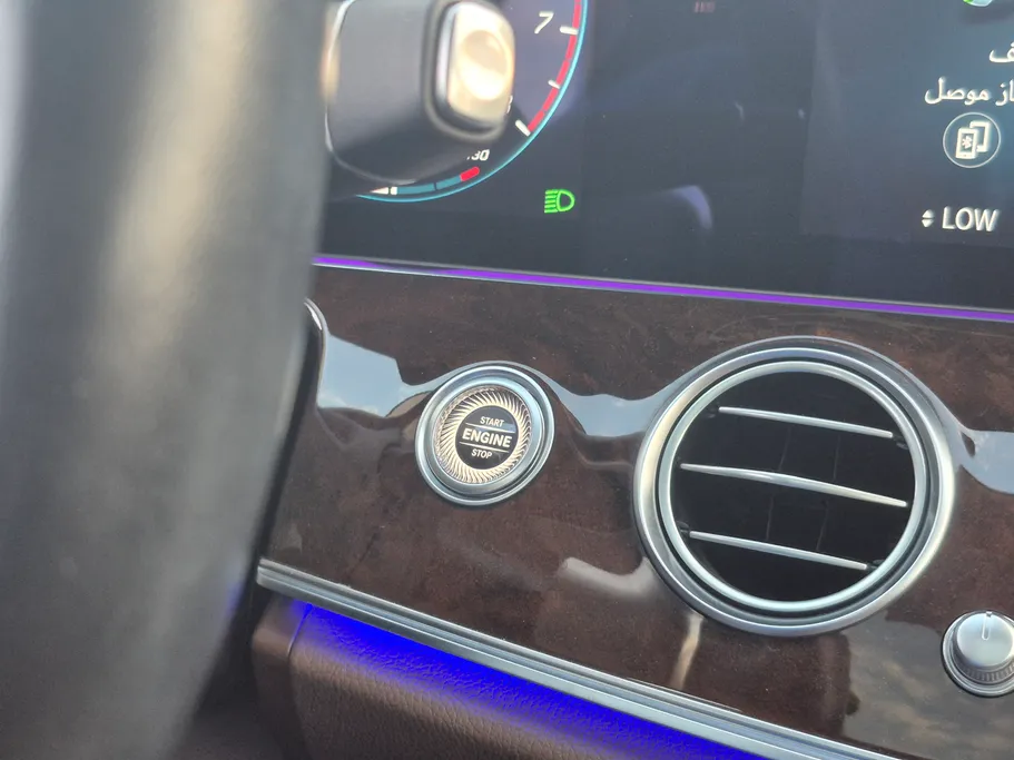 2023 Mercedes E 200 