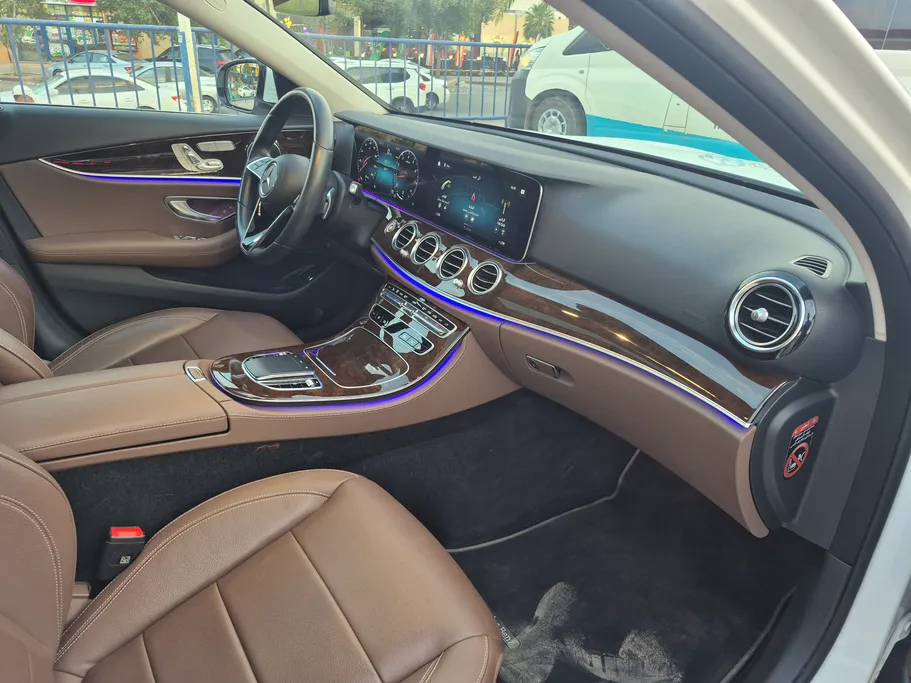 2023 Mercedes E 200 