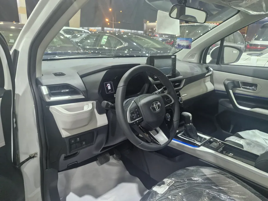 2025 Toyota Veloz GLX 