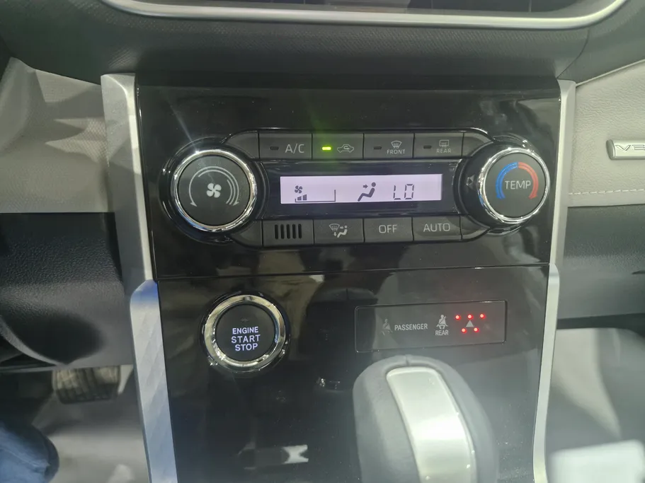 2025 Toyota Veloz GLX 