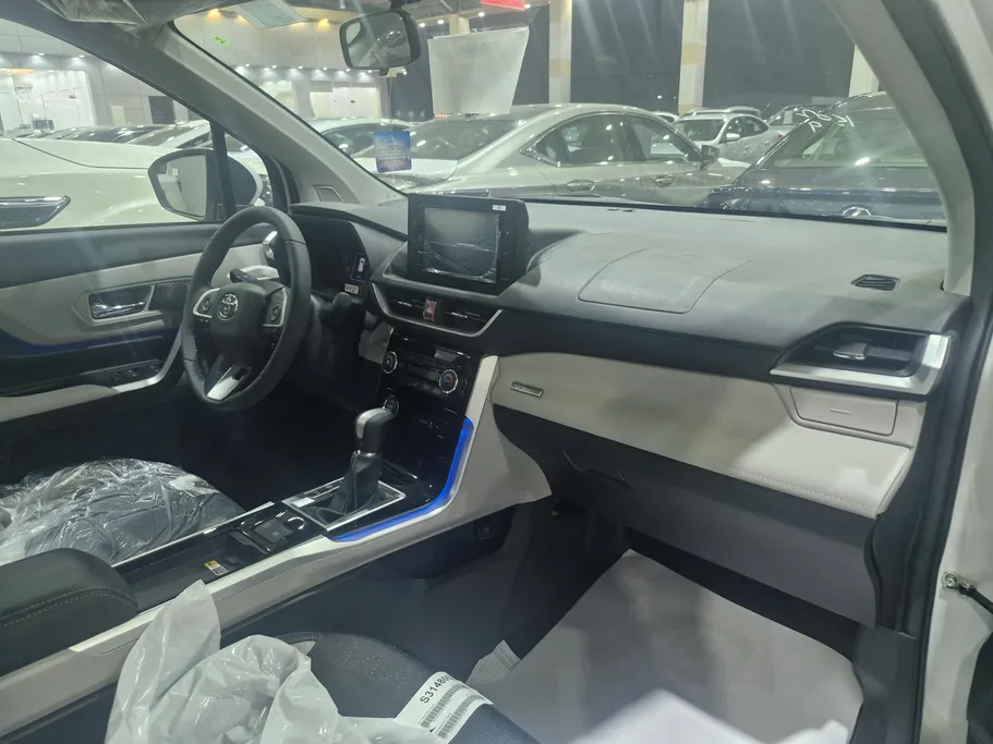 2025 Toyota Veloz GLX 