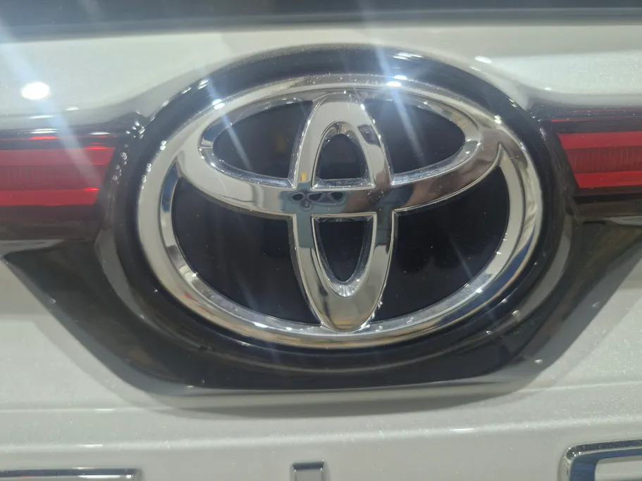 2025 Toyota Veloz GLX 