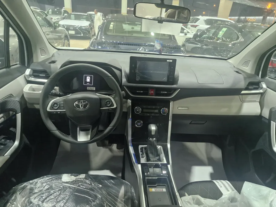 2025 Toyota Veloz GLX 