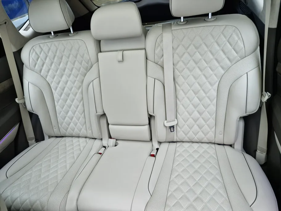 2023 Genesis GV80 Royal 