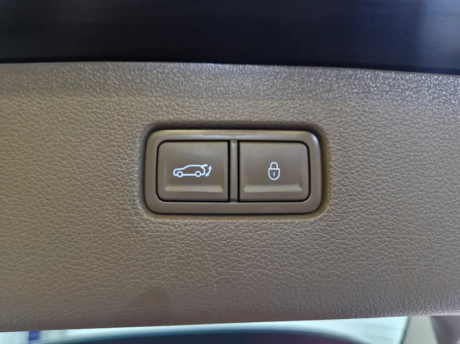 2023 Genesis GV80 Royal 