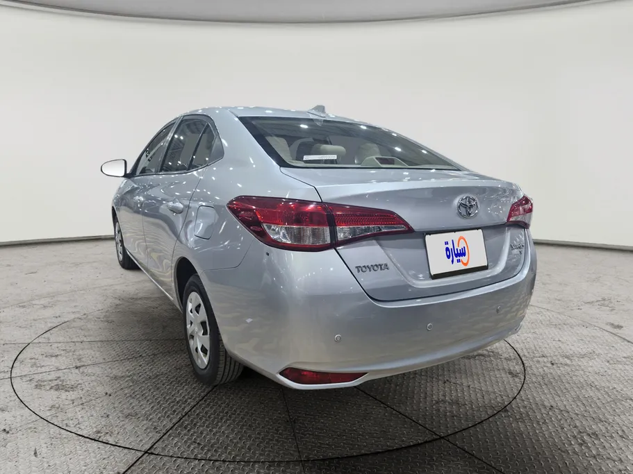 2021 Toyota Yaris  Y 
