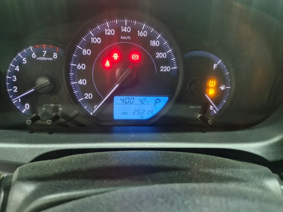 2021 Toyota Yaris  Y 