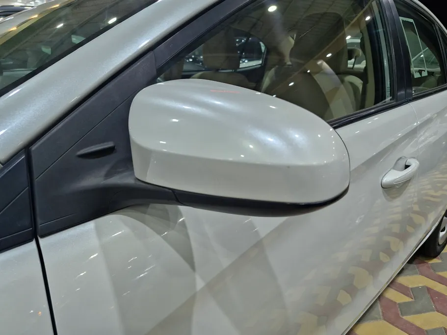 2021 Toyota Yaris  Y 