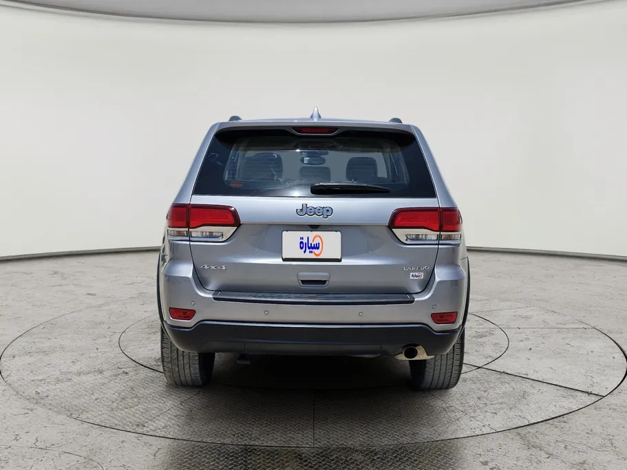2021 Jeep Grand Cherokee لاريدو 