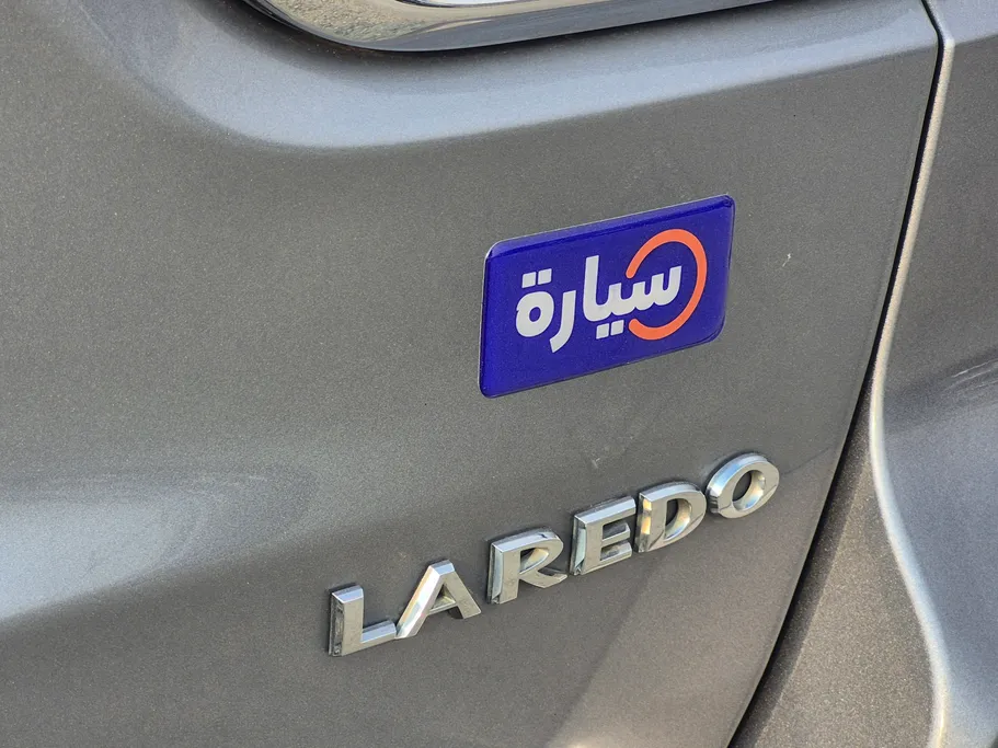 جيب جراند شيروكي لاريدو 2021 