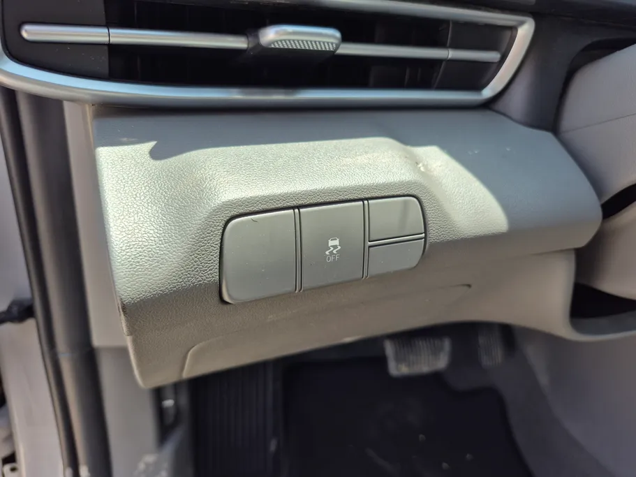 2024 Hyundai Elantra Smart 
