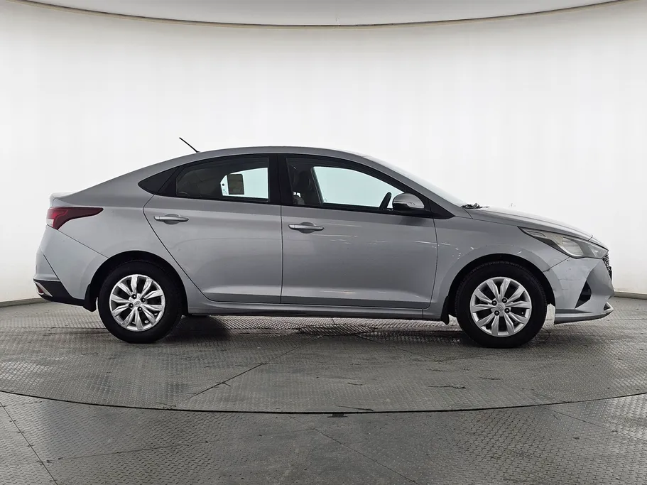 2022 Hyundai Accent Smart 