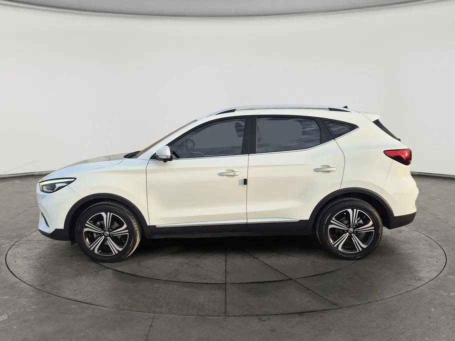 2024 MG ZS LUX 