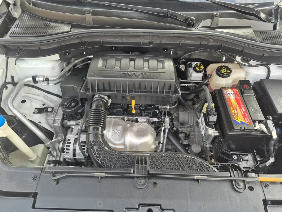 2024 MG ZS LUX 