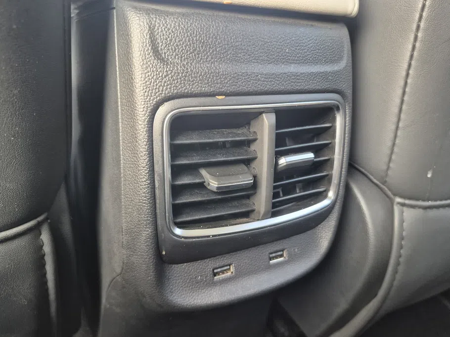 2024 MG ZS LUX 