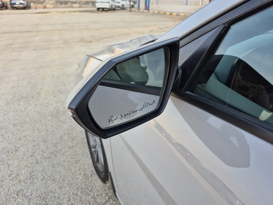2024 Hyundai Elantra Smart 