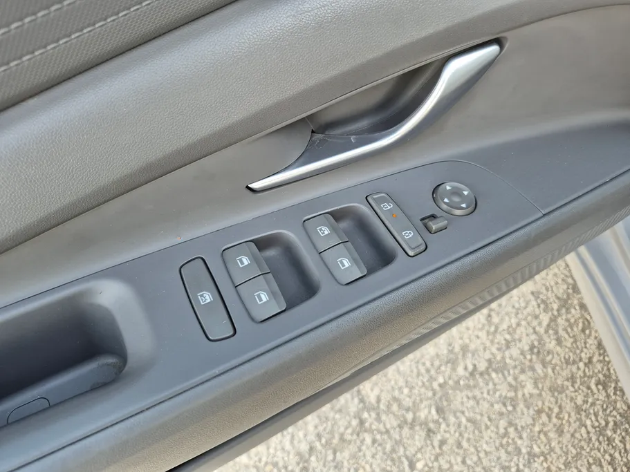 2024 Hyundai Elantra Smart 