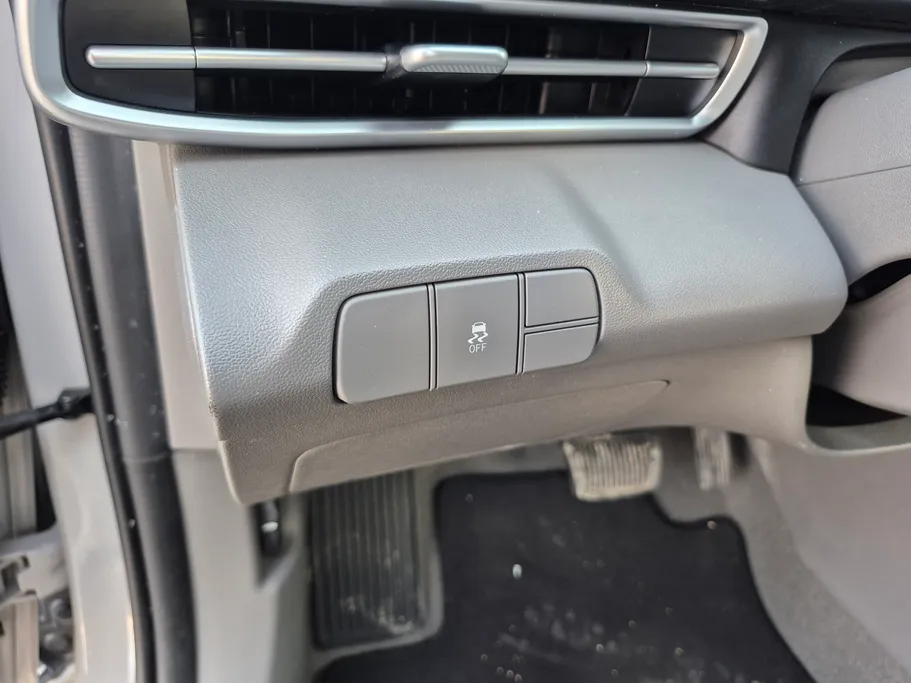 2024 Hyundai Elantra Smart 