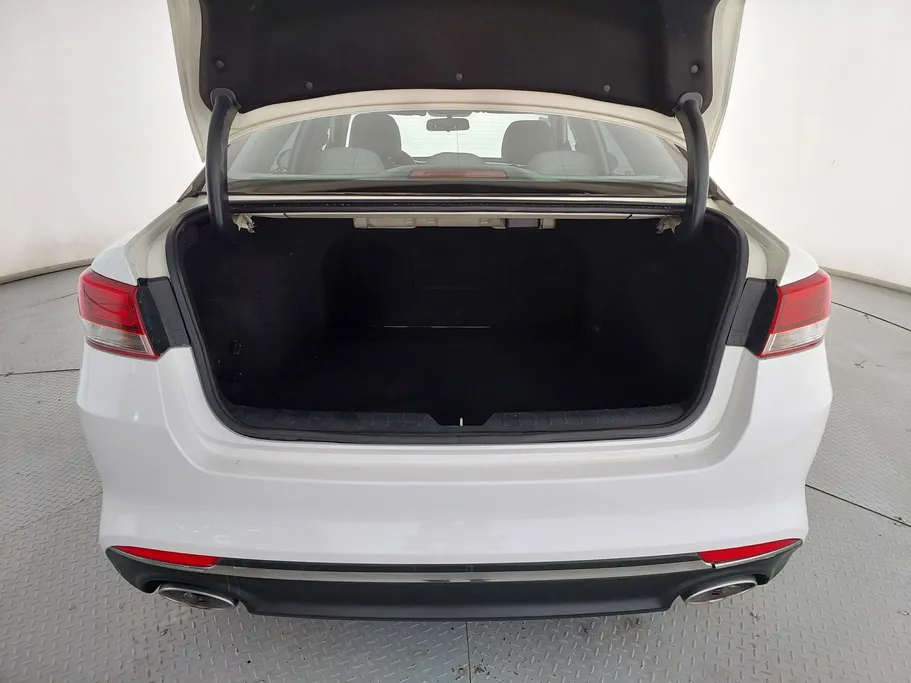 2018 كيا Optima LX 