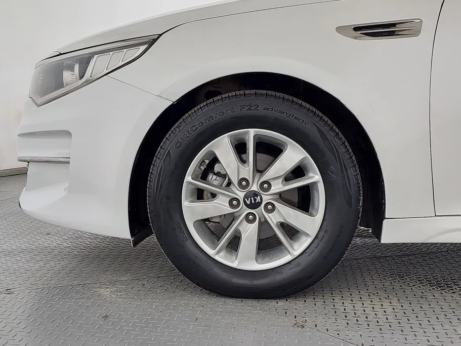 2018 كيا Optima LX 