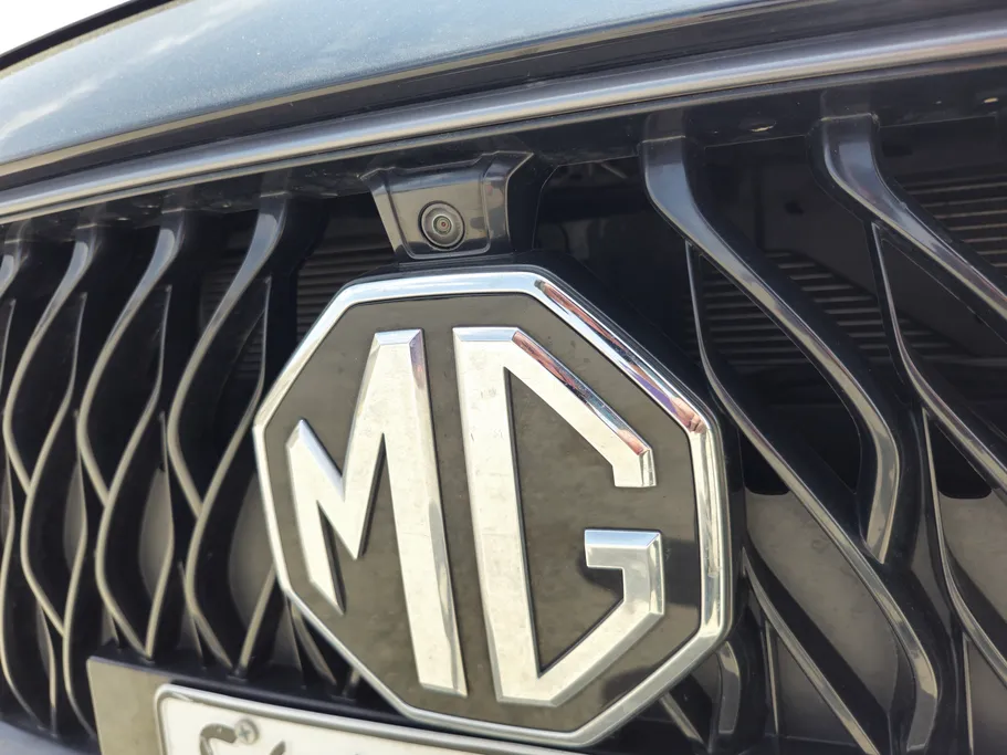 2023 MG GT LUX 