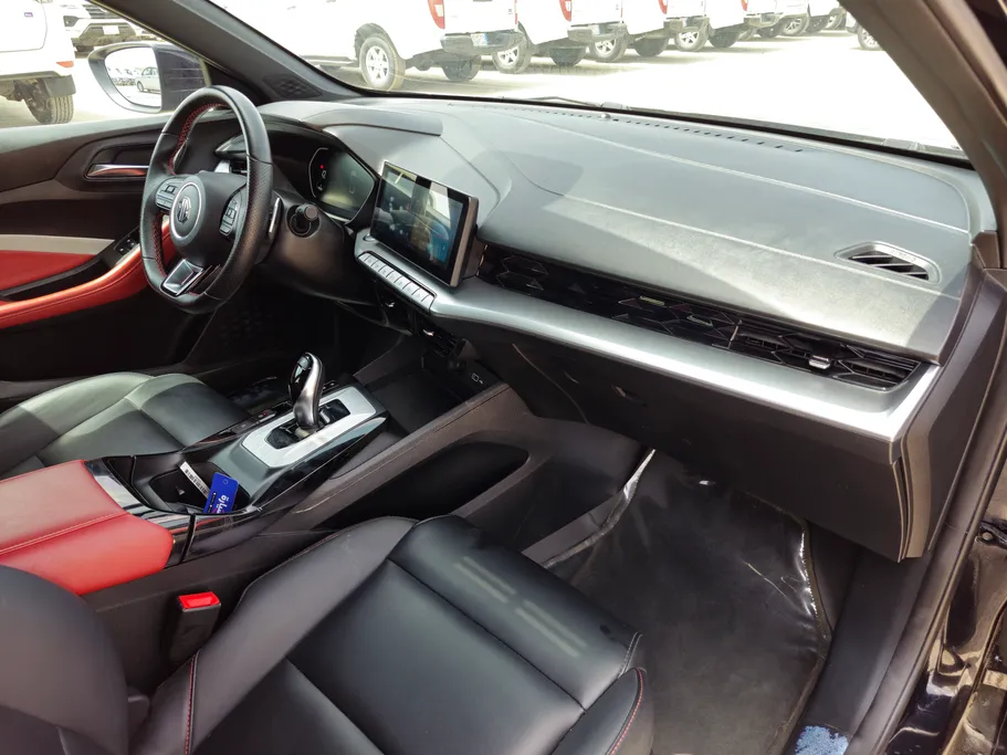 2023 MG GT LUX 