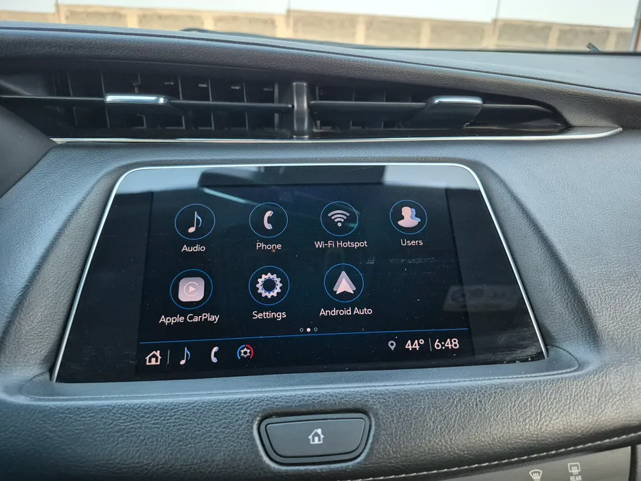 2023 Cadillac XT4 Luxury 