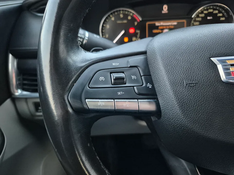 2023 Cadillac XT4 Luxury 