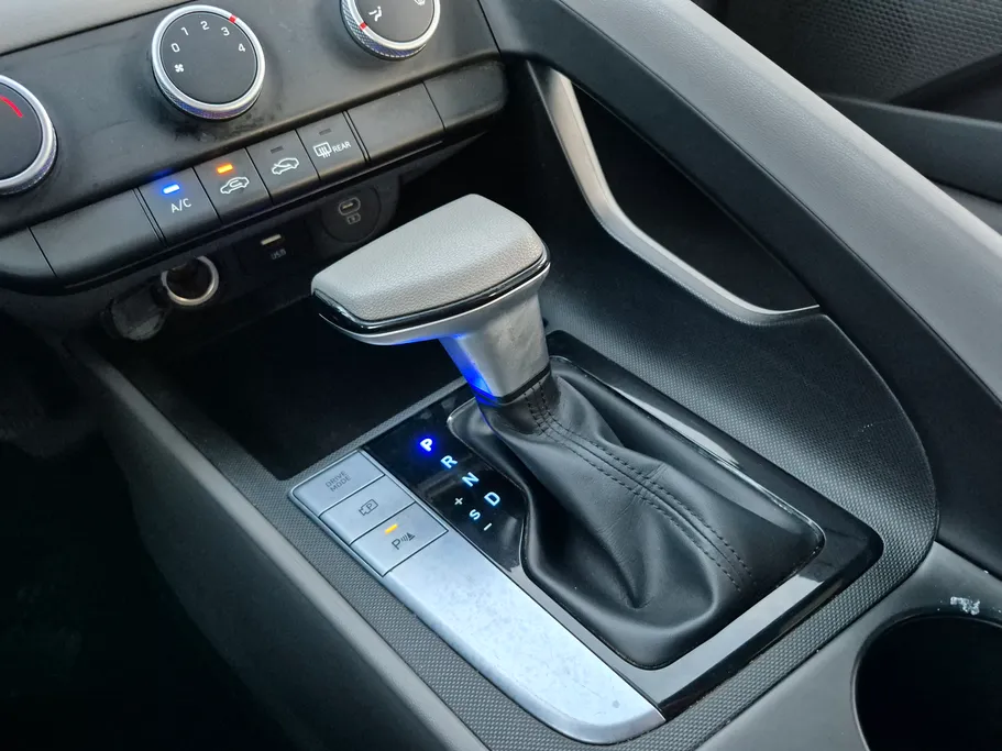 2024 Hyundai Elantra Fleet 