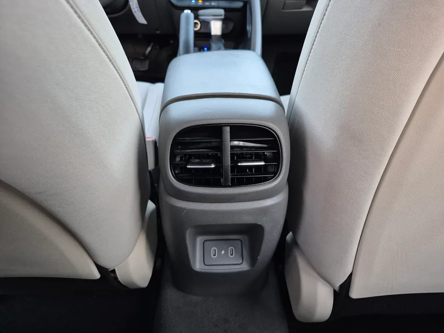2024 Hyundai Elantra Fleet 