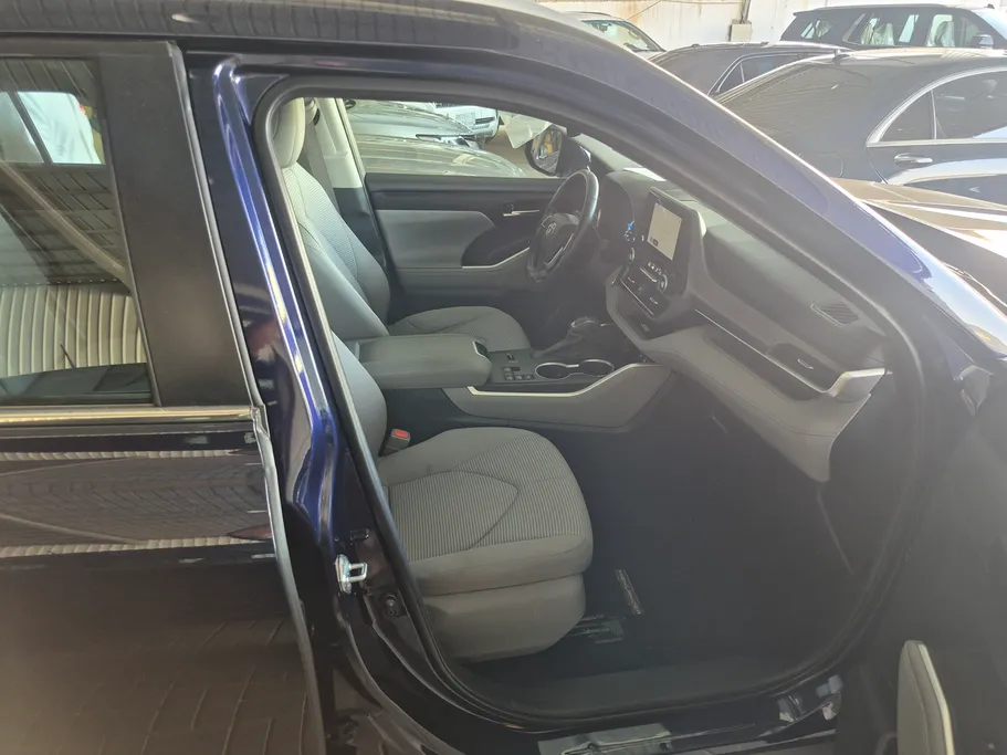 2024 Toyota Highlander GLE 