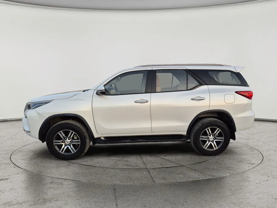 2024 Toyota Fortuner GX 